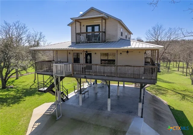 Homes for sale in Cuero, TX | 564 Cypress Valley Rd, Cuero, TX 77954 | MLS# 610678