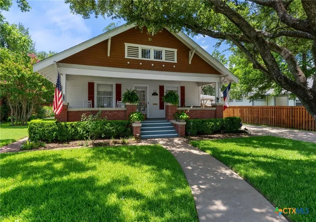 Photo 48 of Single family home for sale at 810 E University Ave, Georgetown, TX 78626 | MLS# 610780 | Listing updated on 2026-06-16