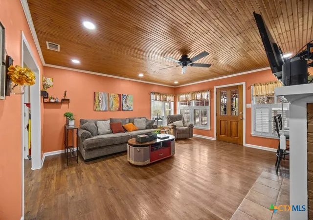 4th image of 312 Gerald Dr, Blanco, TX 78606 | MLS# 610773