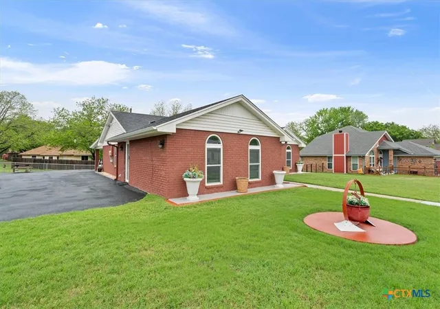 Homes for sale in Copperas Cove, TX | 510 Houston St, Copperas Cove, TX 76522 | MLS# 610656