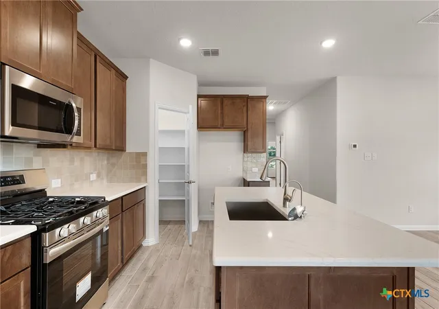 Photo 3 of Single family home for sale at 1862 Pining St, New Braunfels, TX 78132 | MLS# 610921 | Listing updated on 2026-09-28
