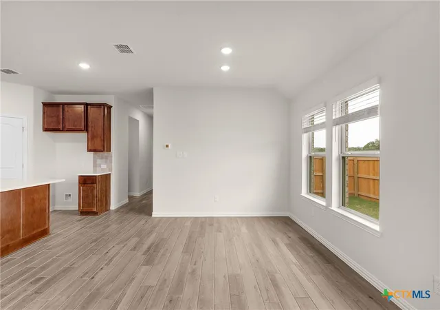 Photo 4 of Single family home for sale at 1862 Pining St, New Braunfels, TX 78132 | MLS# 610921 | Listing updated on 2026-09-28