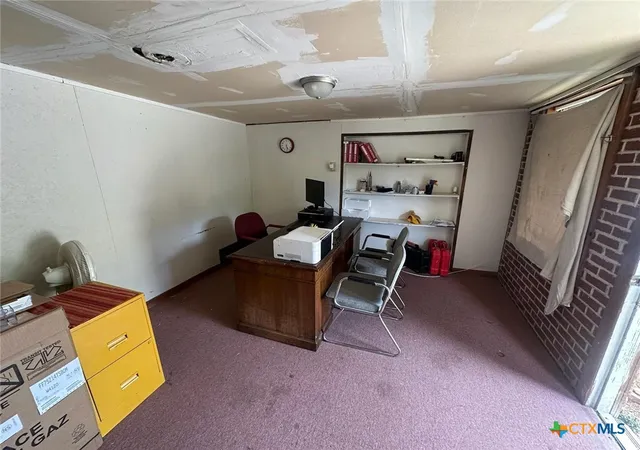 Listing Photo 2 - Condo for sale in building located at 702 Trimmier Rd, Killeen, TX 76541 - Unit #