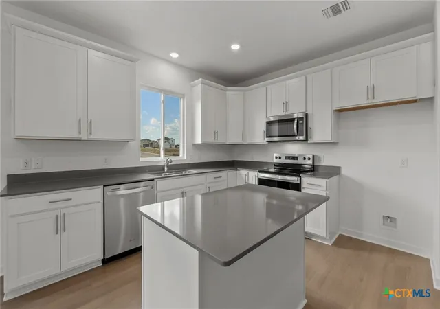 Photo 3 of Single family home for sale at 2917 Dimmit Dr, Temple, TX 76501 | MLS# 610746 | Listing updated on 2026-06-26
