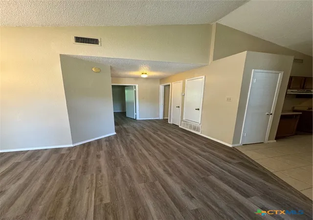 Photo 2 of Single family home for sale at 3711 Valley Frg Dr, Killeen, TX 76543 | MLS# 610919 | Listing updated on 2026-05-26