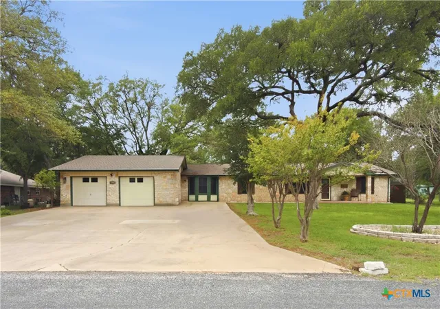 Photo 2 of Single family home for sale at 11102 Salado Springs Cir, Salado, TX 76571 | MLS# 611161 | Listing updated on 2026-07-30
