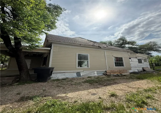 2nd image of 706 N Main St, Temple, TX 76501 | MLS# 611195