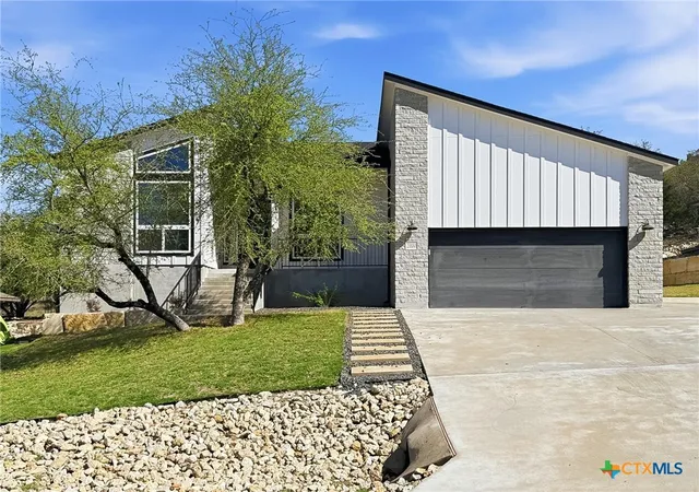 1st image of 21100 Niagara Cvs, Lago Vista, TX 78645 | MLS# 611196