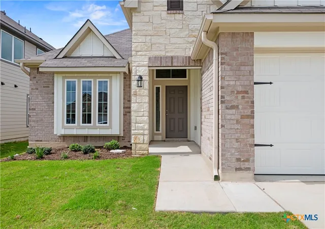 Photo 3 of Sale Pending at 7713 Harvey Dr, Temple, TX 76502 | MLS# 611222 | Listing updated on 2026-10-07