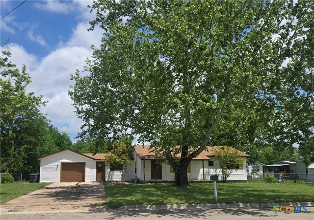 1st image of 101 E Halstead Ave, Copperas Cove, TX 76522 | MLS# 611294
