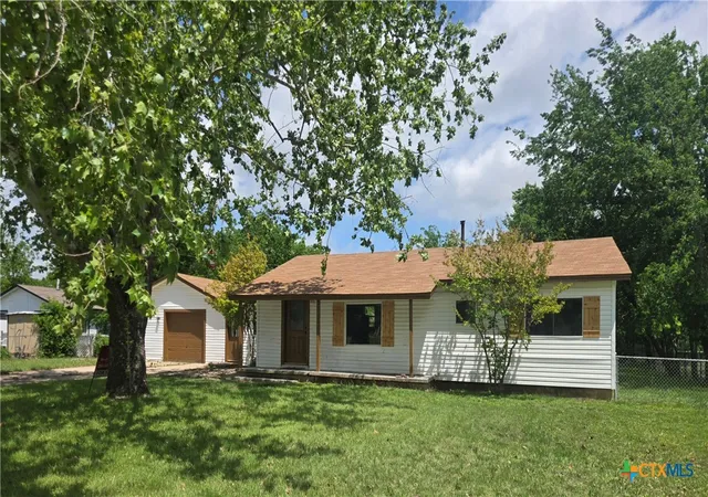 2nd image of 101 E Halstead Ave, Copperas Cove, TX 76522 | MLS# 611294