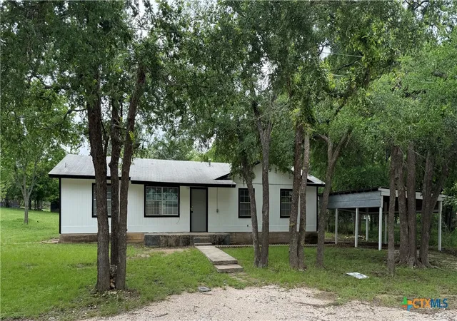 Homes for sale in Lampasas, TX | 408 N Spring Street, Lampasas, TX 76550 | MLS# 611296