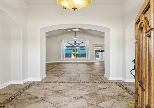3rd image of 107 Oakview Dr, Floresville, TX 78114 | MLS# 611304