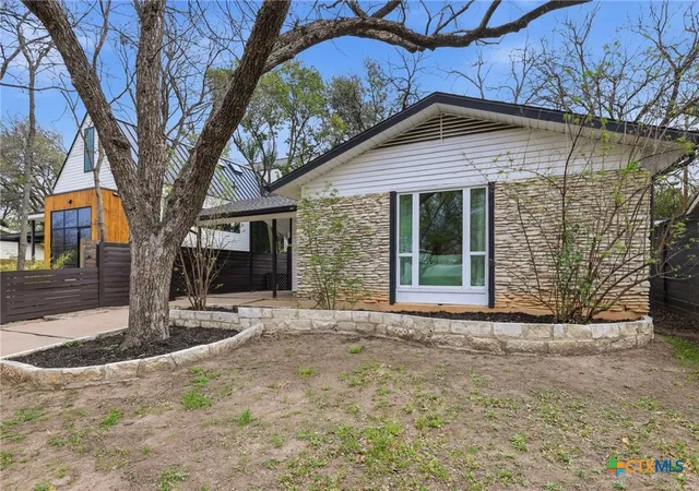 4th image of 2905 Brinwood Ave, Austin, TX 78704 | MLS# 611314