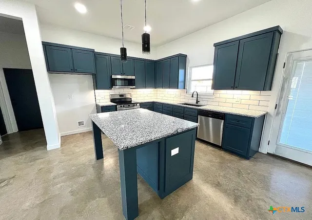 4th image of 1205 Westview Dr, Gatesville, TX 76528 | MLS# 611312
