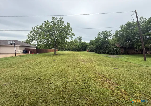 3rd image of 303 Crockett St, Holland, TX 76534 | MLS# 611320