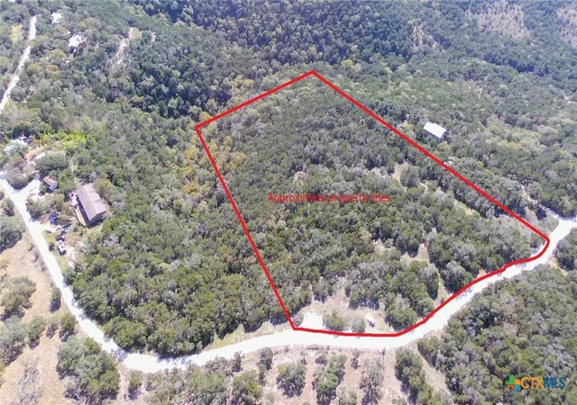 2nd image of 1031 The Low Rd, San Marcos, TX 78666 | MLS# 611374