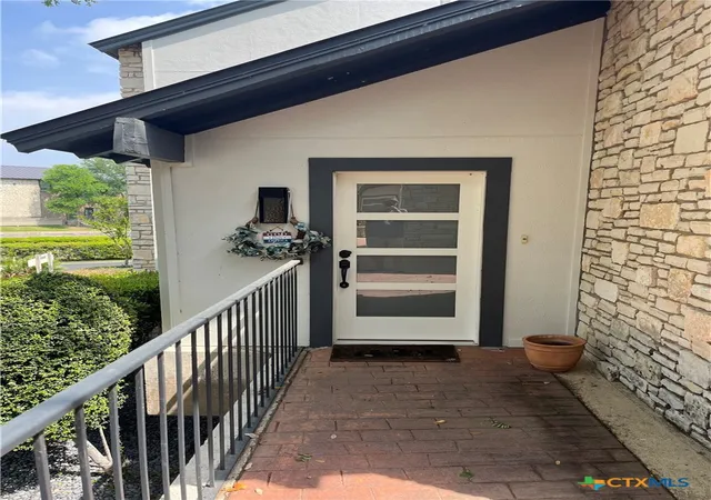 4th image of 103 Island Dr #8, Horseshoe Bay, TX 78657 | MLS# 611375