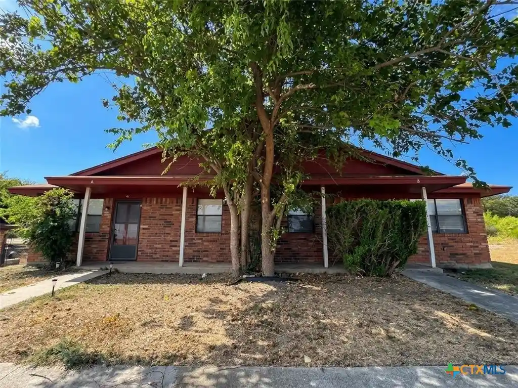 Listing Photo 1 - Condo for sale in 211 Horseshoe Dr located at 211 Horseshoe Dr, Copperas Cove, TX 76522 - Unit 211 Horseshoe Dr