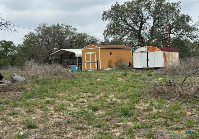 Homes for sale in Natalia, TX | 263 County Road 7812, Natalia, TX 78059 | MLS# 611432