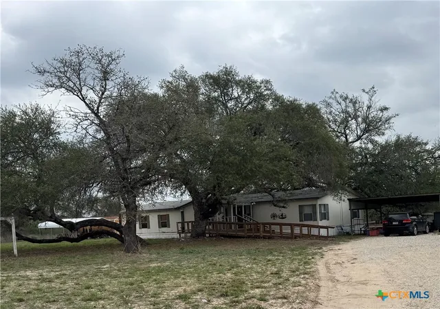 Homes for sale in Natalia, TX | 263 County Road 7812, Natalia, TX 78059 | MLS# 611432
