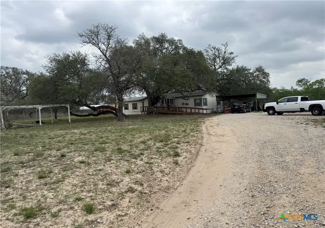 Homes for sale in Natalia, TX | 263 County Road 7812, Natalia, TX 78059 | MLS# 611432