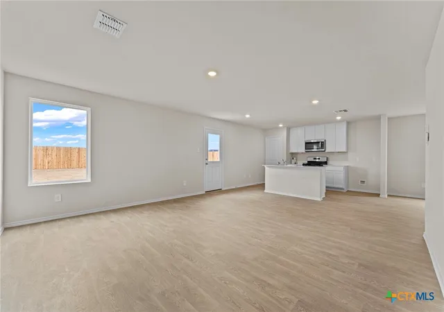 4th image of 134 Langston Dr, Uhland, TX 78640 | MLS# 611559
