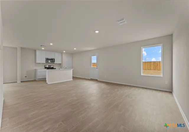 4th image of 140 Langston Dr, Uhland, TX 78640 | MLS# 611581