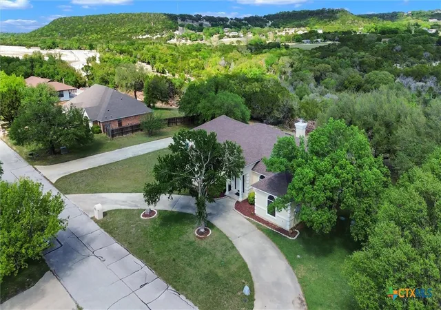 Photo 3 of Single family home for sale at 3112 Oakridge Blvd, Harker Heights, TX 76548 | MLS# 611490 | Listing updated on 2026-05-13