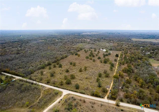 4th image of 2124 Bugtussle, Luling, TX 78648 | MLS# 611613