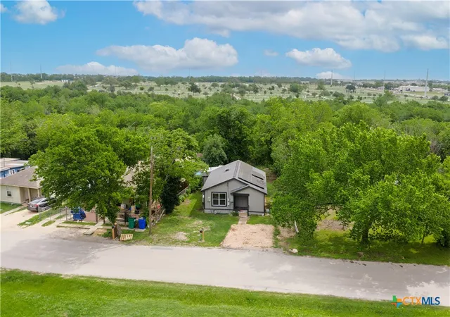 1st image of 604 Burkett St, Taylor, TX 76574 | MLS# 611098