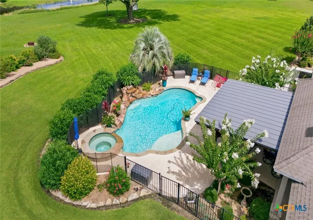 2nd image of 409 And 501 Barbara St, Ganado, TX 77962 | MLS# 611175