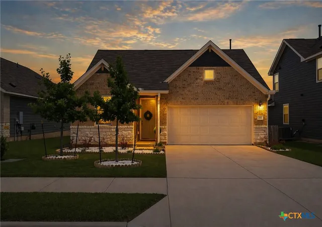 Photo 1 of Single family home for sale at 206 Palo Brea Loop, Hutto, TX 78634 | MLS# 611594 | Listing updated on 2026-07-01