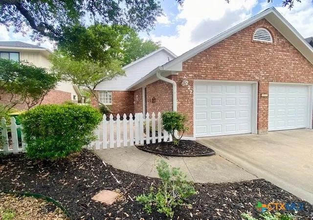 Homes for sale in Victoria, TX | 227 Charleston Dr, Victoria, TX 77904 | MLS# 611719