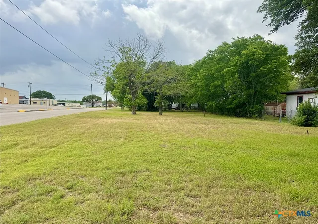1st image of 00 Huck St, Yoakum, TX 77995 | MLS# 611517