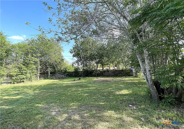 13th image of 2405 E Mimosa Ave, Victoria, TX 77901 | MLS# 611752