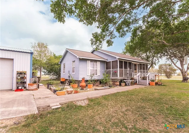 3rd image of 802 Bay St, Austwell, TX 77950 | MLS# 611831