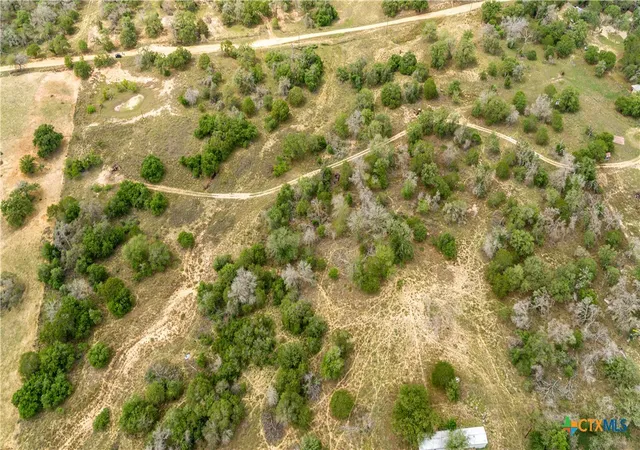 5th image of 132 Roemer Ln, Floresville, TX 78114 | MLS# 611840