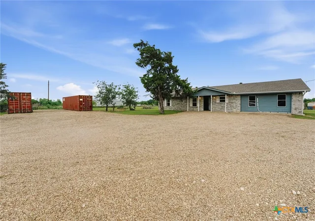 3rd image of 9406 N Hwy 77, Burlington, TX 76519 | MLS# 611852