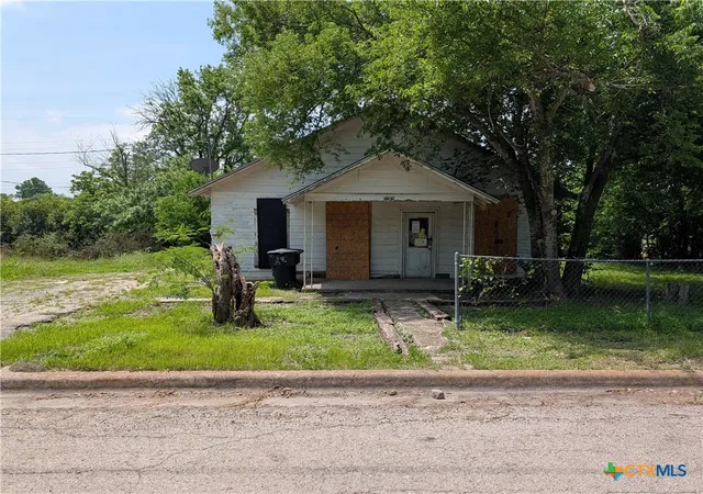2nd image of 1507 E Avenue E, Temple, TX 76501 | MLS# 611731