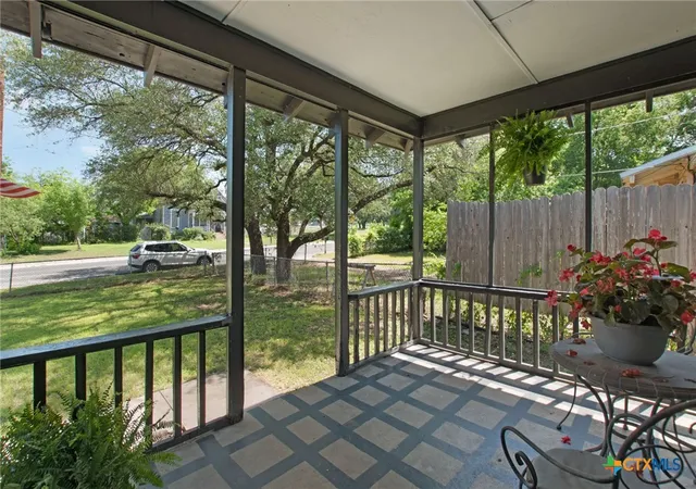 Homes for sale in Lampasas, TX | 1210 Cloud St, Lampasas, TX 76550 | MLS# 611992
