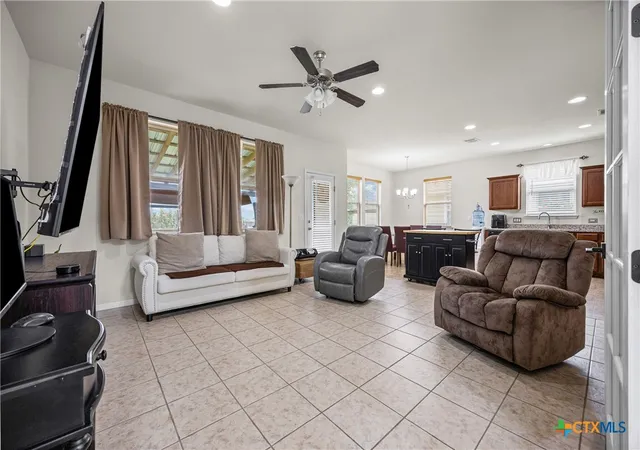 Photo 4 of Single family home for sale at 250 Twisted Oaks Ln, Buda, TX 78610 | MLS# 610689 | Listing updated on 2026-07-09