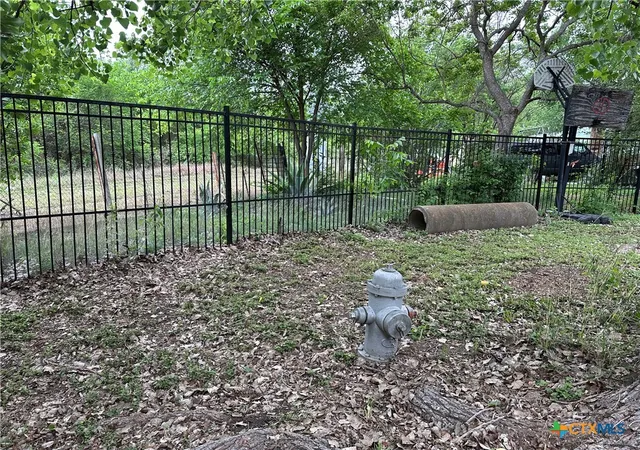 Photo 1 of Land for sale at 2810 Singlefoot Ln, Austin, TX 78744 | MLS# 612103 | Listing updated on 2026-04-29