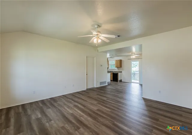 Photo 2 of Sale Pending at 519 E Victory Ave, Temple, TX 76501 | MLS# 611597 | Listing updated on 2026-07-27