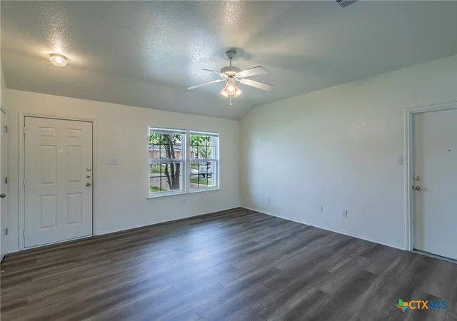 Photo 3 of Sale Pending at 519 E Victory Ave, Temple, TX 76501 | MLS# 611597 | Listing updated on 2026-07-27