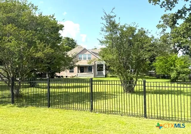 Homes for sale in Cameron, TX | 3202 N Travis Ave, Cameron, TX 76520 | MLS# 612100
