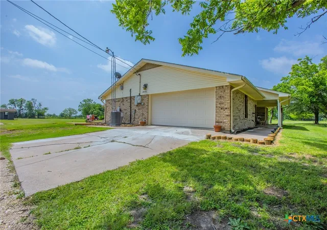 Homes for sale in Waco, TX | 1608 Sunset Rd, Waco, TX 76706 | MLS# 611819
