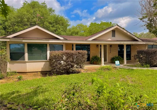 2nd image of 1329 Donovan St, Gonzales, TX 78629 | MLS# 612029