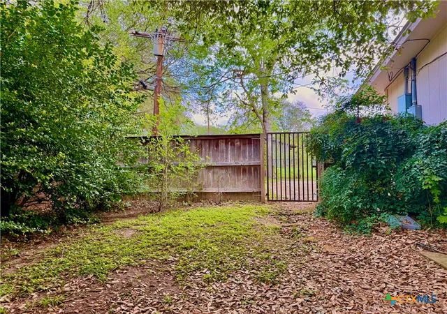 42nd image of 1329 Donovan St, Gonzales, TX 78629 | MLS# 612029