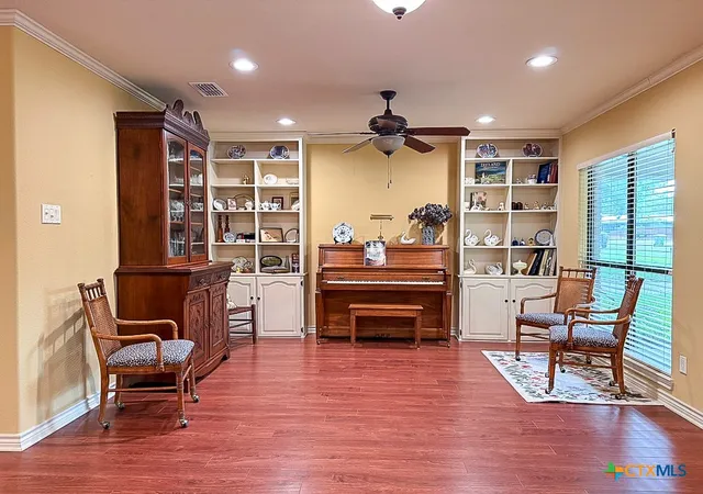 4th image of 1329 Donovan St, Gonzales, TX 78629 | MLS# 612029